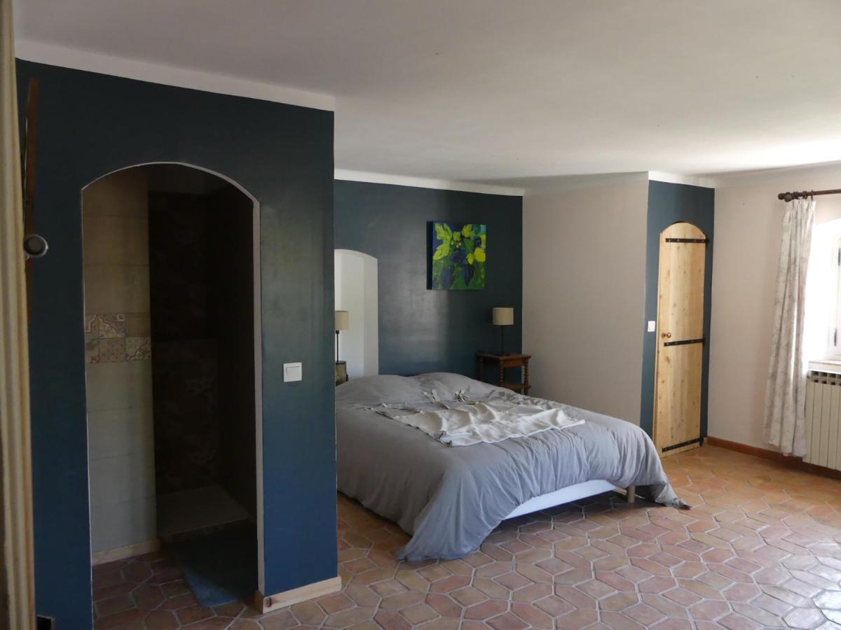 Le Charme D'Une Vieille Bastide Provencale Solliès-Pont Exterior foto
