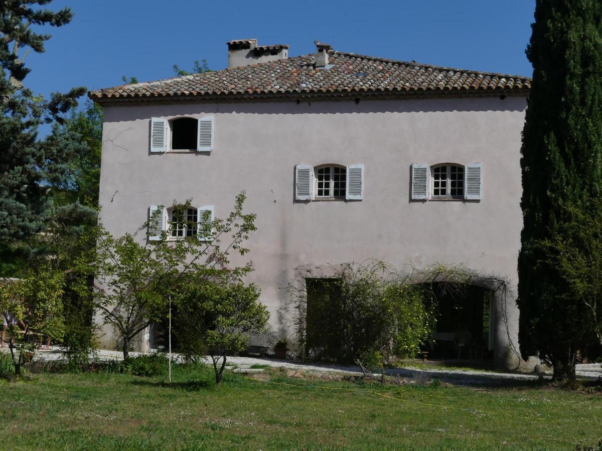 Le Charme D'Une Vieille Bastide Provencale Solliès-Pont Exterior foto