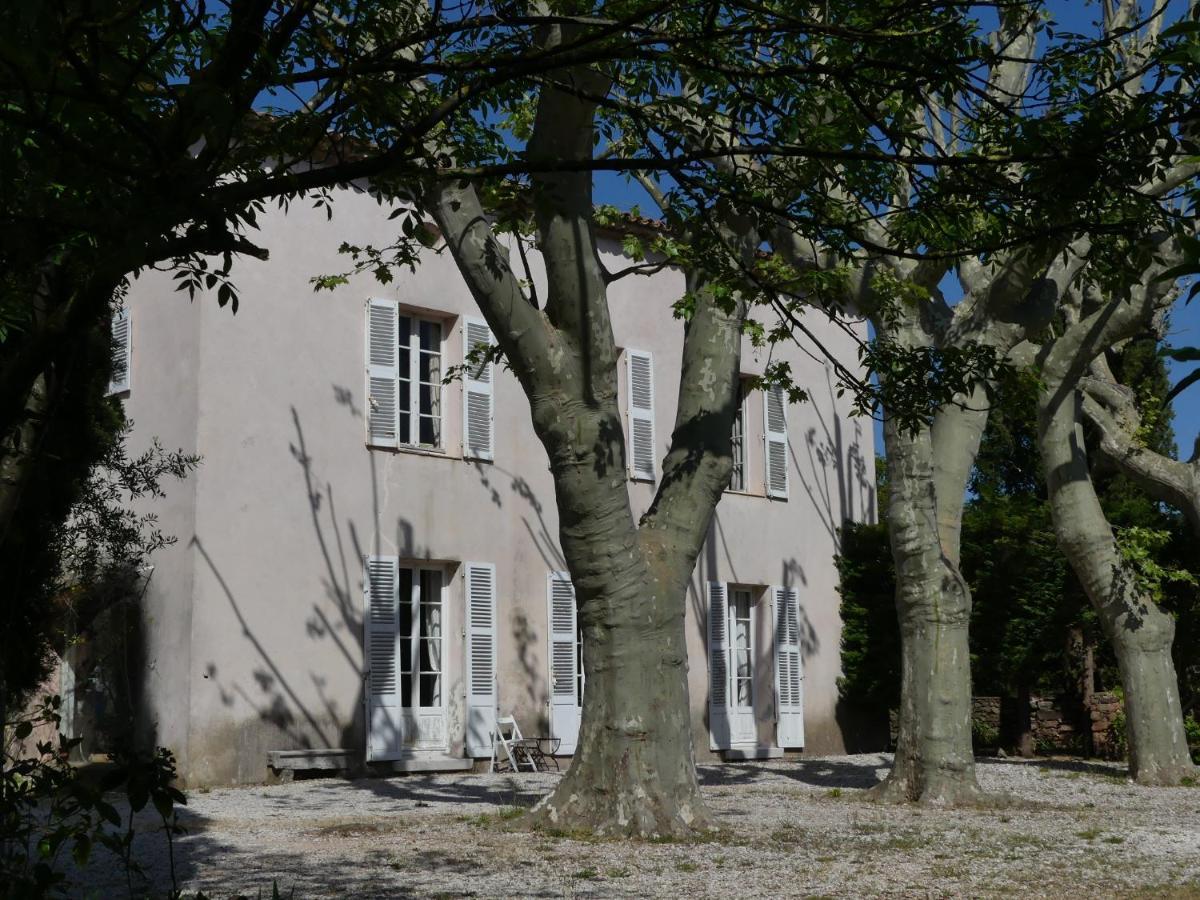 Le Charme D'Une Vieille Bastide Provencale Solliès-Pont Exterior foto