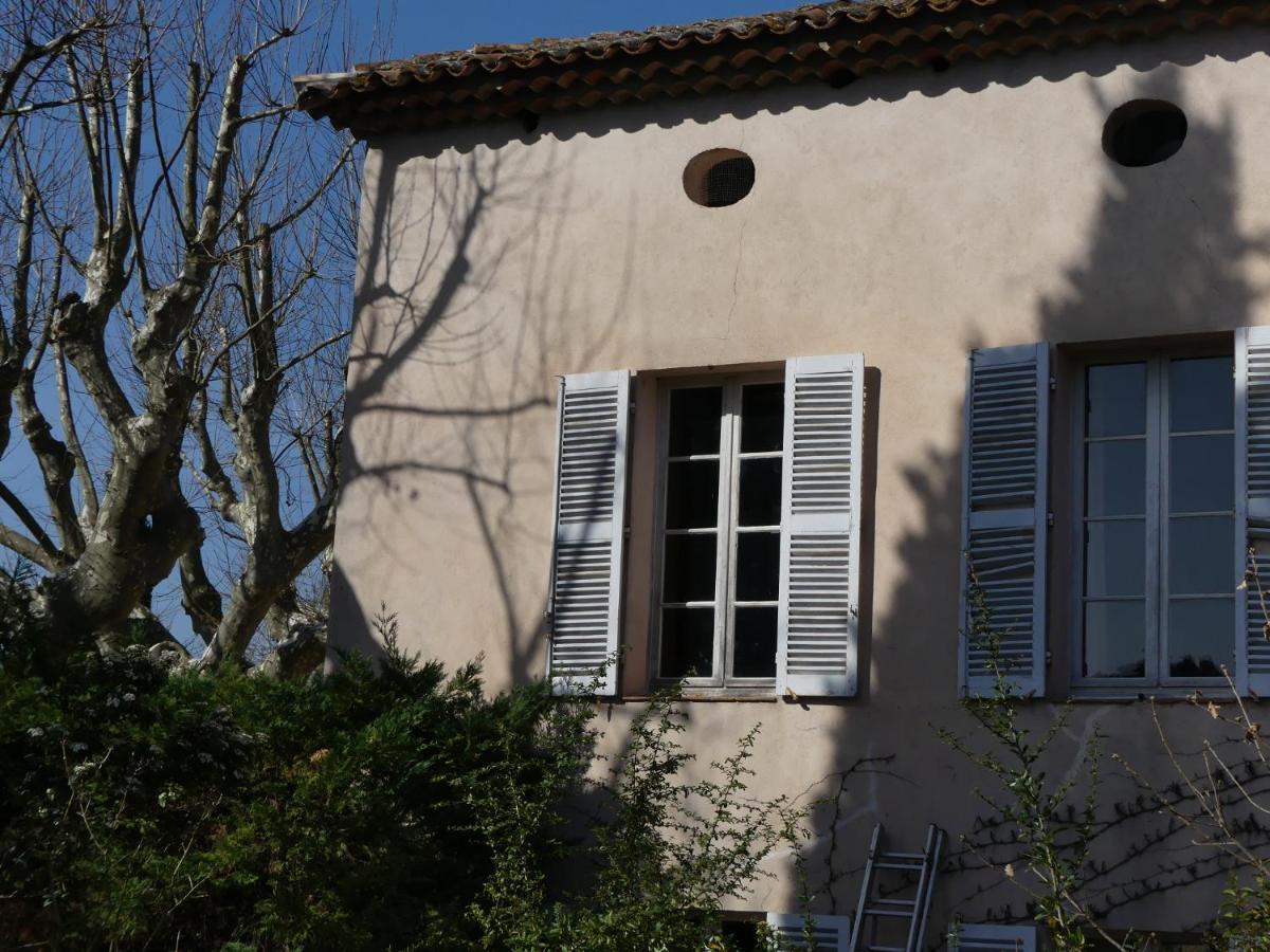Le Charme D'Une Vieille Bastide Provencale Solliès-Pont Exterior foto