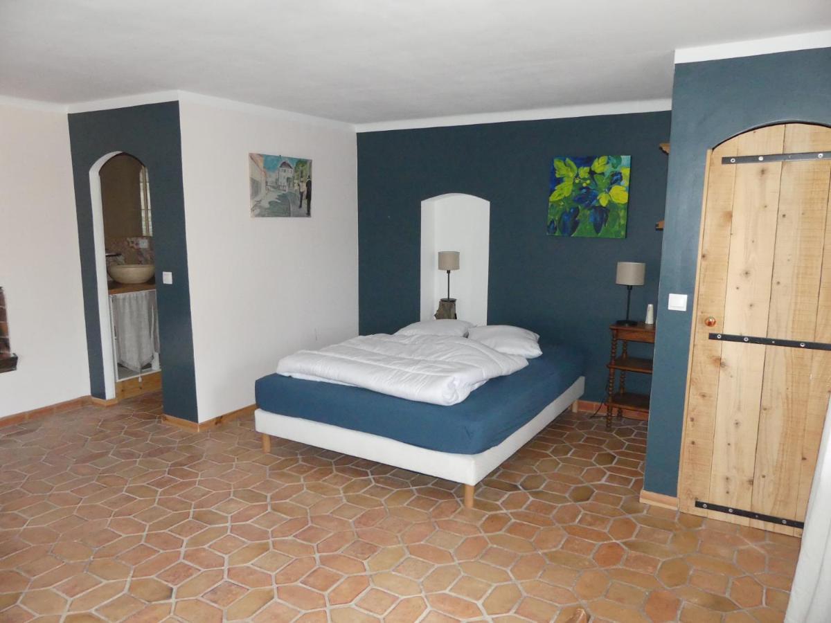 Le Charme D'Une Vieille Bastide Provencale Solliès-Pont Exterior foto
